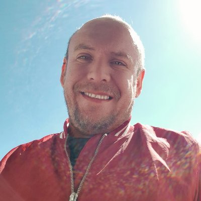 Programador de profesión y músico de frustración
https://t.co/Og4201LfVR