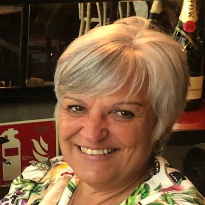 DolorsCorretge's profile picture. Fent camí entre boscos i volcans. Sociòloga-politòloga de formació, economia i finances per vocació.