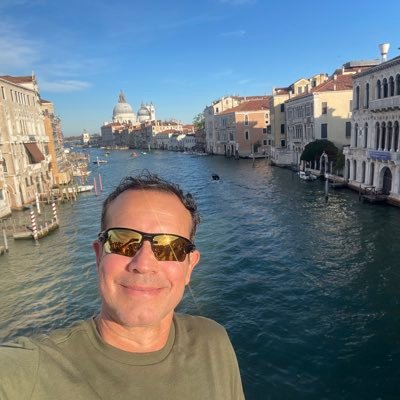 Lautier_Azevedo's profile picture. “Pursue your happiness”