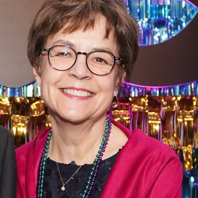 RealImpact's profile picture. Historical Fiction Writer | Difficult conversations author | Exec speech coach | Video expert | Presentation skills