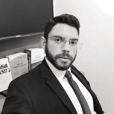 Professor, autor e editor do CMO: O perfil mais atualizado da área jurídica do Brasil no estudo da jurisprudência. Clica no link abaixo.