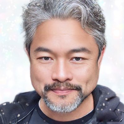 mllanura's profile picture. Artist, photographer, creator.