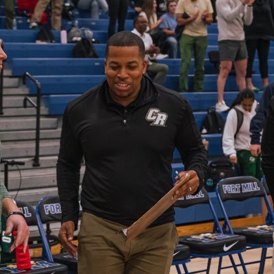 Catawba Ridge HS 9th Grade Head Coach 🏀. Husband. Fitness Enthusiast. Dog Dad. Columbia, SC Raised. Winthrop U Alum. @CatawbaBBall #YourLocalBasketballCoach