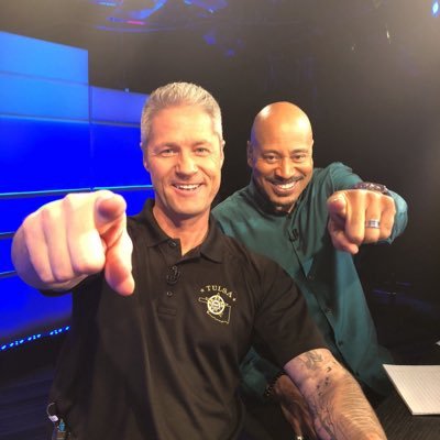 90sPostAmerica's profile picture. 