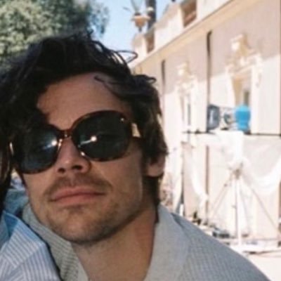 phhlver's profile picture. you bring me home 🐇