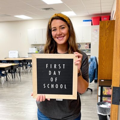 ErrSchutza's profile picture. Language Coach @ Tadlock Elementary 🐸