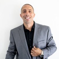 Kyle Mechlinski (@reflecthisimage) 's Twitter Profile
