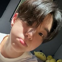Ayy 🩷🩵 (@kswzuniverse12) 's Twitter Profile