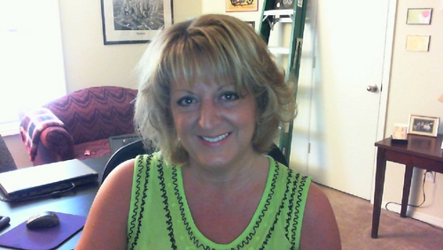 I am a Technology, Social Media, IT Recruiting Geek. I love helping people any way I can..Time is my only obstacle.