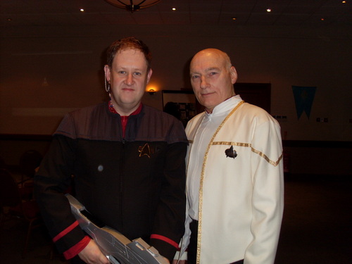 Bajoran Starfleet Captain, CO of the USS Nelson, exploring the Outer Regions. UK Star Trek Fanfilm, join in the adventures at http://t.co/Fsq9tG6Khf