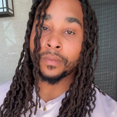 Indie Artist 🎶 Foodie 🍱 Gymrat 🏋🏽♀️ DIY connoisseur 🛠️ Sexual deviant