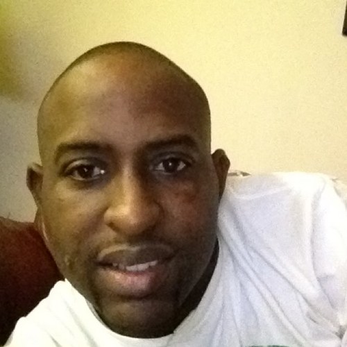 dynamite32's profile picture. hard working dj get at me #teamiphone # teamheat