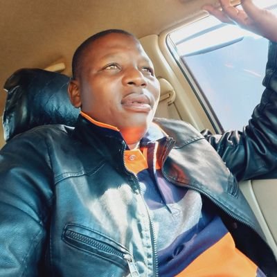 Azelmumbah's profile picture. I used to think munhu wese anopfeka maglas ari intelligence until ndazomapfekao💫🔥😎