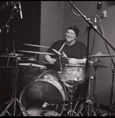 AKA Dizzle, Drummer, Producer
#MusicMatters #Drummer #AlienBrainBaby #CancerSurvivor