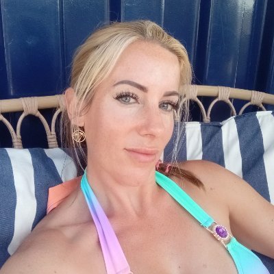 hayes82706's profile picture. Everything Start from yourself