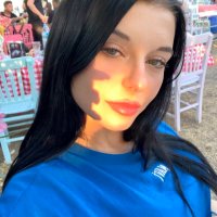 ceren nisa (@cerenisas) 's Twitter Profile