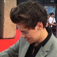 achilla- guarde che luna!(@gotaharrycrush) 's Twitter Profile Photo