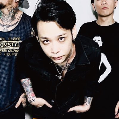 THE WASTED(@the_wasted_twit)Vo&Gt / 作詞 作曲 編曲 / Like→猫 TATTOO /アパレルブランド『DEAR DORK』→ https://t.co/rHji7LKF8r  New Album『YAMATO TRIBE』Now on sale!!