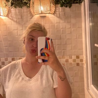 She/her | Don't be fooled, this is basically a fan account ✨ | 🏳️‍🌈