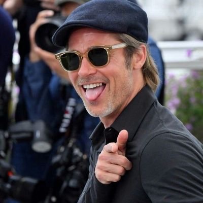 only official fans page for brad Pitt