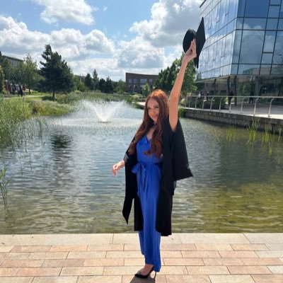 2023 Graduate from Edge Hill University!👩🏼🎓Specialism in English and Early years ✏️🌈 Nursery REC Y1 Y2 Y3 Y5 & SEND experienced. ECTE1 In Year 4♥️