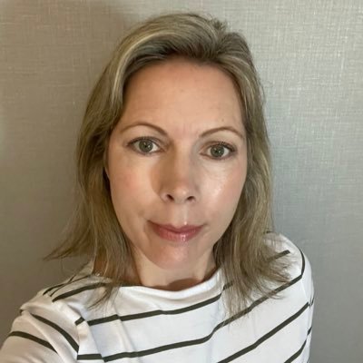 Mum of 2. PhD VR simulation. CYP Nurse Lecturer. Musicals, classic novels and travelling. 🎭📖🌲🥾
