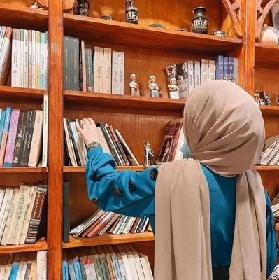 كاتبة روائية صدر لي : مجموعة قصصية في ظلال الحرب باللغة العربية والتركية.. نُقش بماء الذهب.. الذاكرة المسلوبة.. مقامات شرقية..