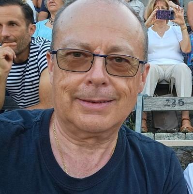 les nazis sont là ! Je les ai vu !
Cherchant un raccourci vers la 🇫🇷 éternelle sans le trouver
Merci #TeamJambonBeurre
Troll bloqué = liberté gagnée