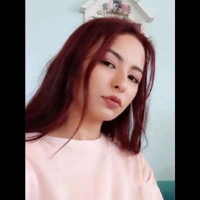 elifnur1008's profile picture.