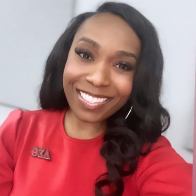 japopelay's profile picture. “Be The Change You Wish to See in the World." 📚🍎                                                       I Teach, I Love, I Inspire. 1913 🔺🐘