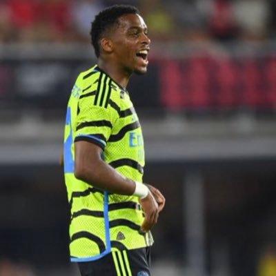 allejoa1's profile picture. I'm easy going dude...civil engineer.. involved in building of roads and bridges 👷🏻.. died hard Arsenal fans.