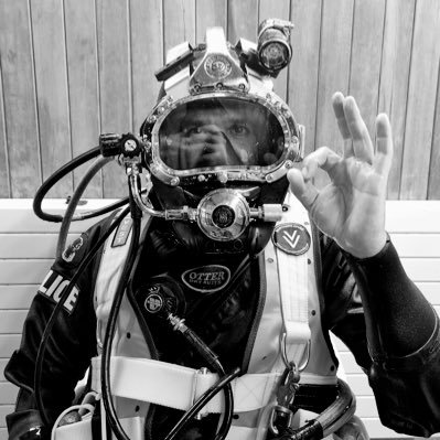 Underwater crown servant. Alpe d’Huezer, End to Ender, double centurion & endurance charity cyclist with an interest in photography! 🚴🏽💨👊🏼💥📸👌🏼