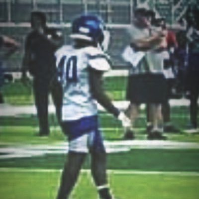 #40 C/O 2025 |5’7| |155| Sylvan hills football|3.2 GPA|instagram: @Onsighhtttt|contact info:gmeast35@gmail.com|Phone: 5014789434