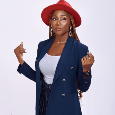 chee2rhu's profile picture. Governor of the Media Mountain🌎 A Poet, Video Editor and Community Manager...I wear many hats, excellently♥️