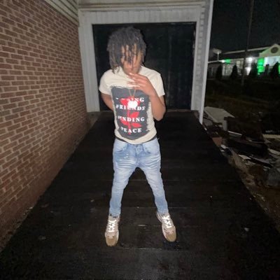 ADULT MALE CREATOR 🥷🏽 HMU IF YOU WANNA MAKE CONTENT 💦