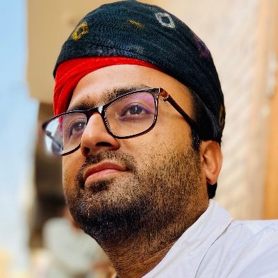 tweet_driver's profile picture. जीवन निकल जाएगा लेकिन मैं शायद खुद को कभी ना लिख पाऊँ..
तुम अपनी कल्पनाशक्ति से मेरे बौद्धिक स्तर को मापने की गलती कदापि न करना, अपनी कुशलता खो बैठोगे..।