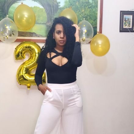 Venezolana 🇻🇪 Informática 🎓 Danza Árabe 💃 Natación 🏊 Yoga🧘‍♀️