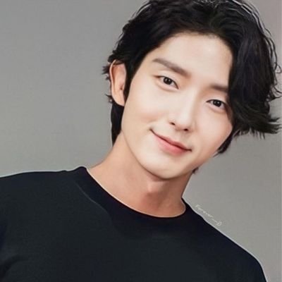 💫Lee Joon Gi _ عرب لي جون جي ⭐
The Official Arab Fan Page For
 Lee Joon Gi 
  و ايضا تابعوا اخر مستجدات دراما القادمة #ArthdalChronicles2