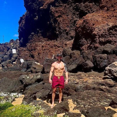 lawww34's profile picture. 
