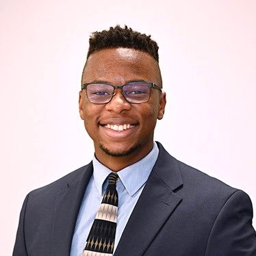 MS4 @ WashU | 🇰🇪 Nairobi Born, Village Raised | Aspiring Orthopedic Surgeon ⚒️🦴 | WashU 20’ | ⚽️ Soccer, 🎤Singing, and Weight Swinging 🏋🏾‍♂️