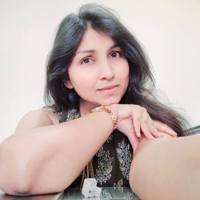 Calliope_27's profile picture. Seeker/Learner/Dreamer/film aficionado/Bibliophile/Quaintrelle/ Indian Revenue Service officer currently dabbling in Game Theory