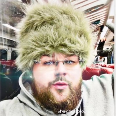 ShmurdererJ's profile picture. They/them and proud furry!