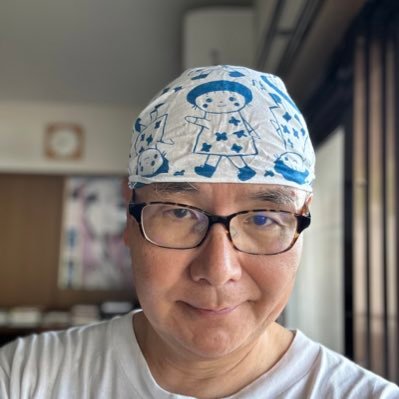 アーツマネジメント・地域芸術環境づくり・文化政策・限界芸術・コモン経済・脱資本主義・大阪市出身。1955年生まれ。肩書:京都橘大学名誉教授 東京大学法学部を出て、自治省に入省。総務省に替わってすぐに退職(23年間)、いまの京都橘大学に入り20年間教員をして、2021年3月末で退職。人名は、基本、敬称略。
