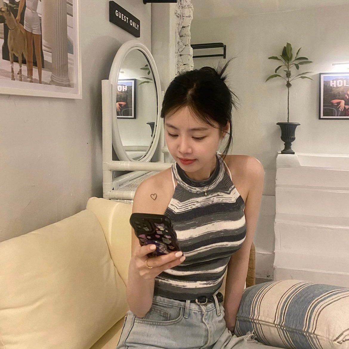 ❲ not the real one / 1 9 9 8 ❳ ˚✧. constantly living in her neverland along the tiny fairies from @SlXSTER 💘 say the magic word Latata for some pixie dust!