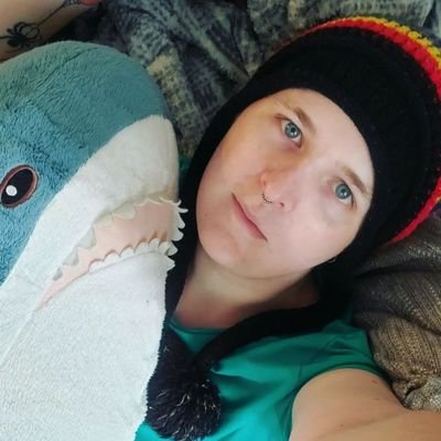 Parody of a human: Cassie, alice, Penny, Rose & Leah. Demonic. #ActuallyAutistic. 30s. Dyke. Puppies & spiders & clowns. Wife to @QueerEmGem. 18+ Minors DNI