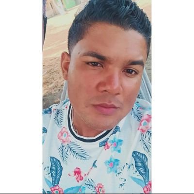 Panamá||🇵🇦 La mayor felicidad es encontrar la escencia de uno, la mayor angustia es traicionarla🍀
