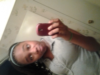 YuuEat_iTweet's profile picture. F.ck A Bioo Teamm Followw Backk So Followw Mhee ! Needd A Twiifeyy !