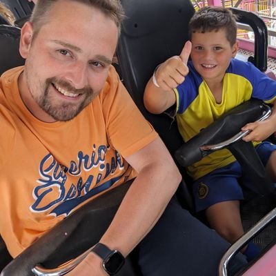 Blackpool based vlogger & streamer on YouTube. Love Coasts, Rides and all things Family 🎠