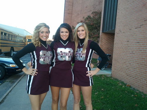 my name is melissa, i am a cheerleader, i am outgoing and love to talk :) and i also LOVE TO SMILE!!!
