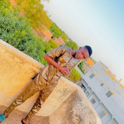 My mame is Agui loup i am From Mali Sikasso i am a student